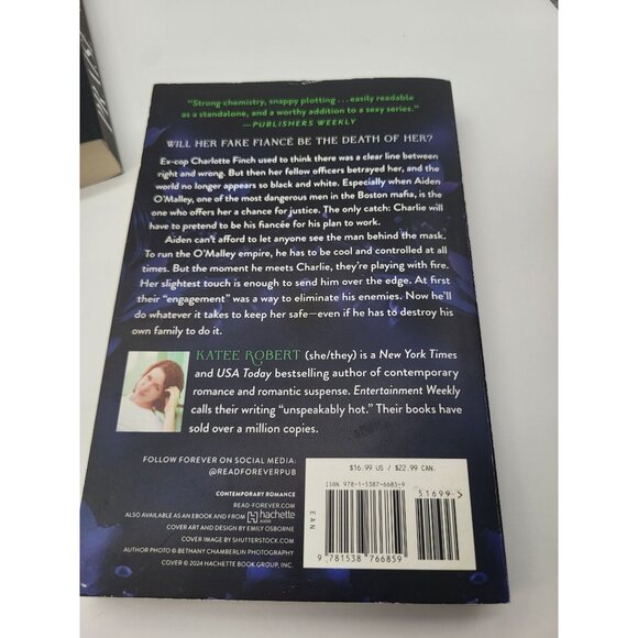 Sara Cate PRAISE & Katee Robert LOVELY CORRUPTION Book Bundle of 2 Paperback - Picture 5 of 6